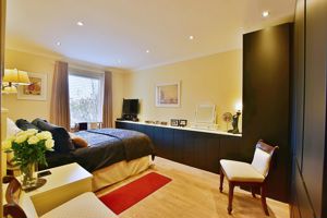 Photo 9- click for photo gallery